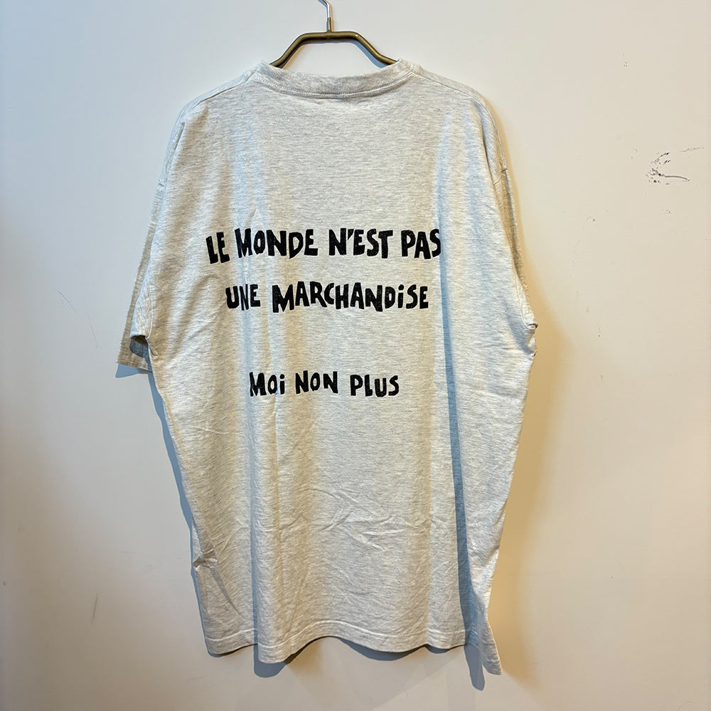 LE MONDE N'EST PAS UNE MARCHANDISE